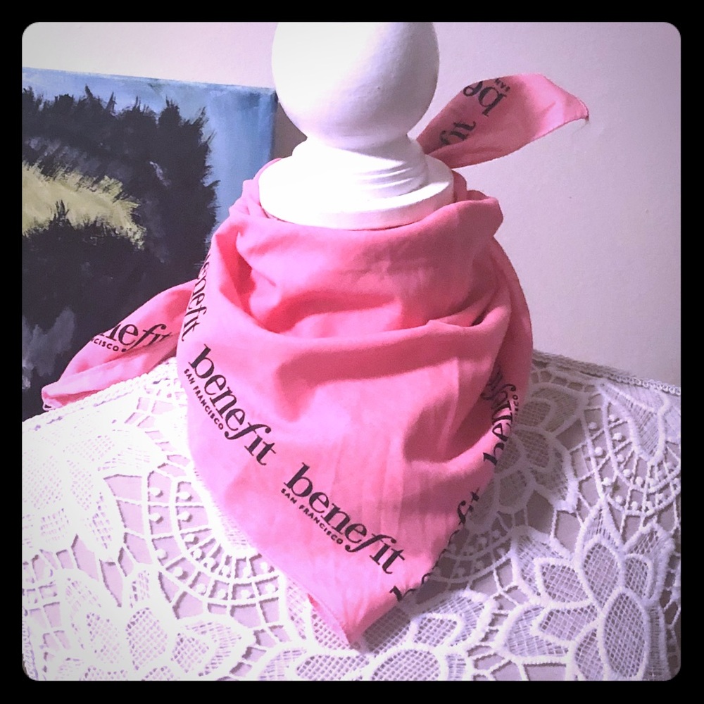 Benefit Cosmetics Pink Banana